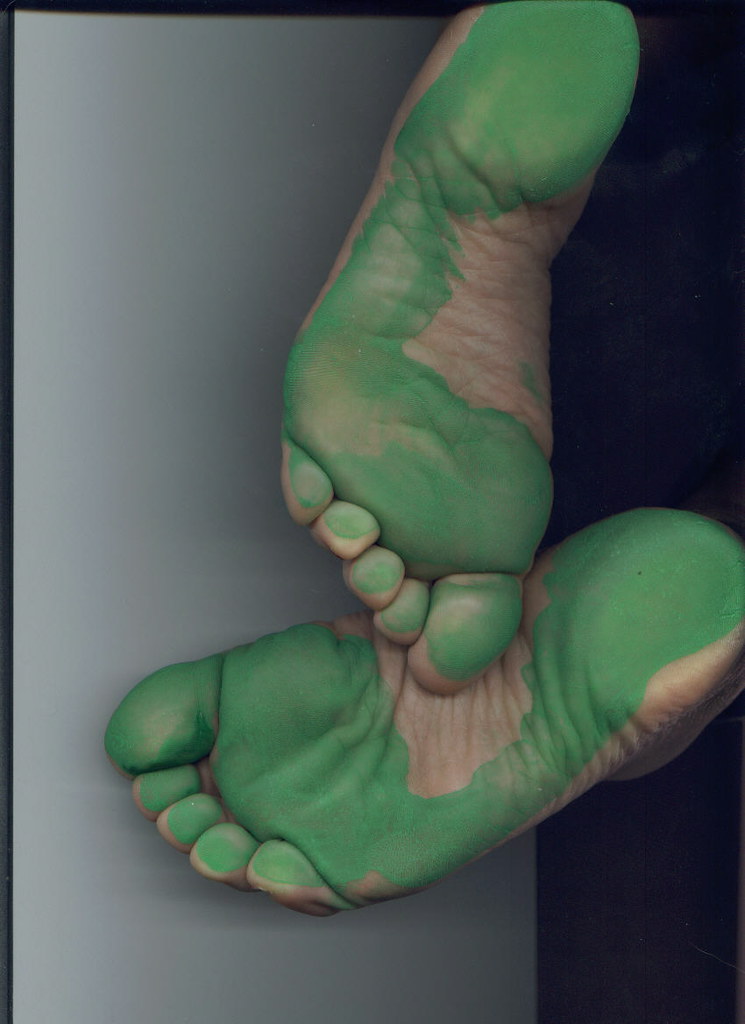 Green feet barefootnvt Flickr