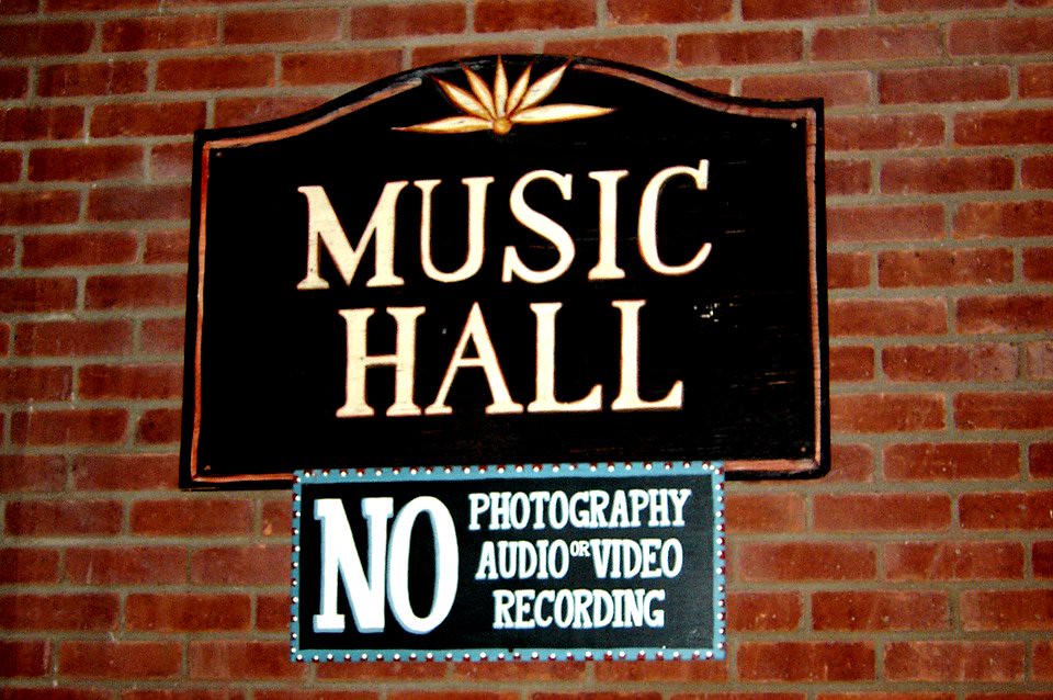 House of Blues Sign at the House of Blues before the Paul … Flickr