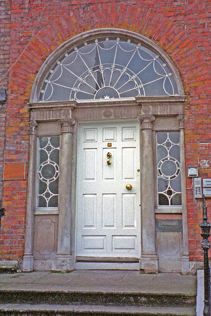 Door Dublin 2 Door on Merrion Square in Dublin, Ireland. Terence Faircloth Flickr