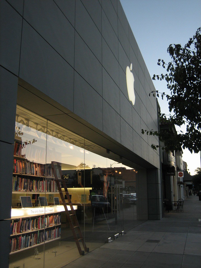 Apple Store Burlingame Apple Store in Burlingame. Flickr