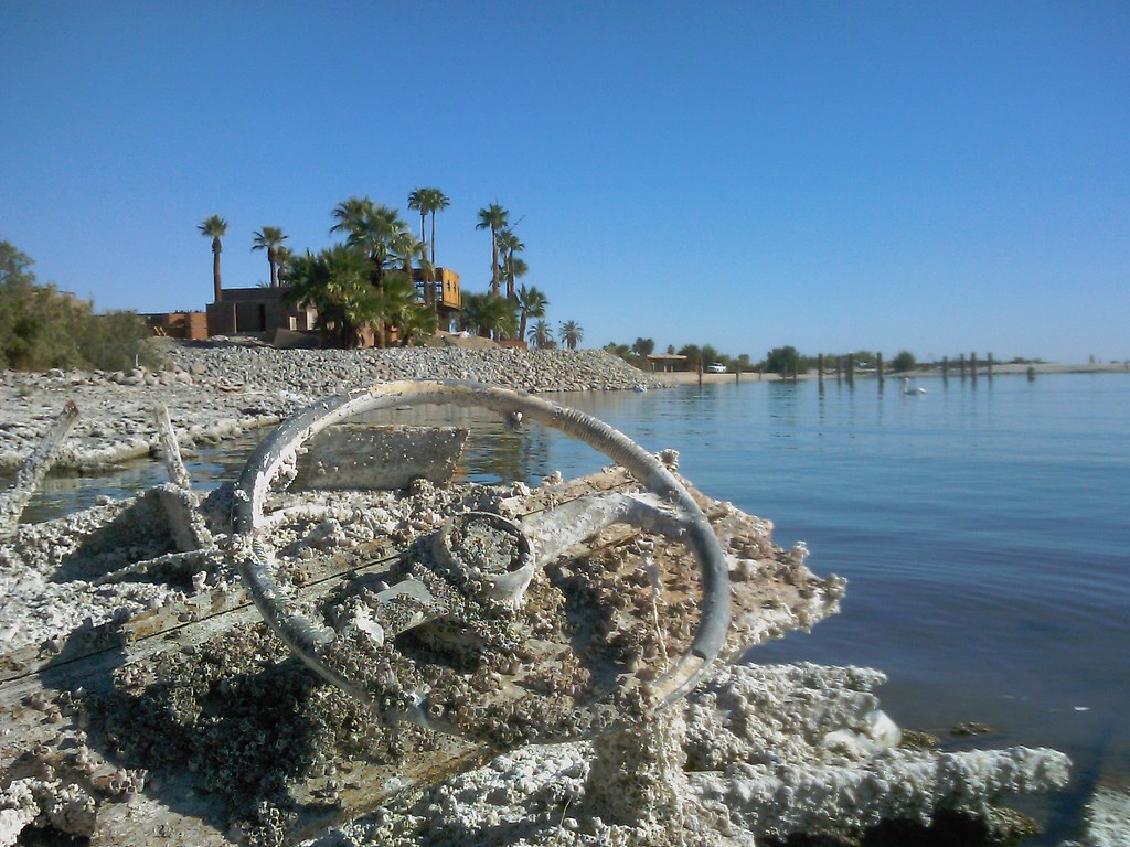 A three hour tour. Salton Sea North Shore Yacht Club renov… Flickr