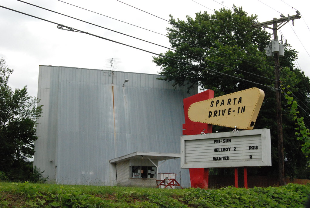 DSC_0674 Sparta DriveIn on Highway 30 back road from Na… Flickr
