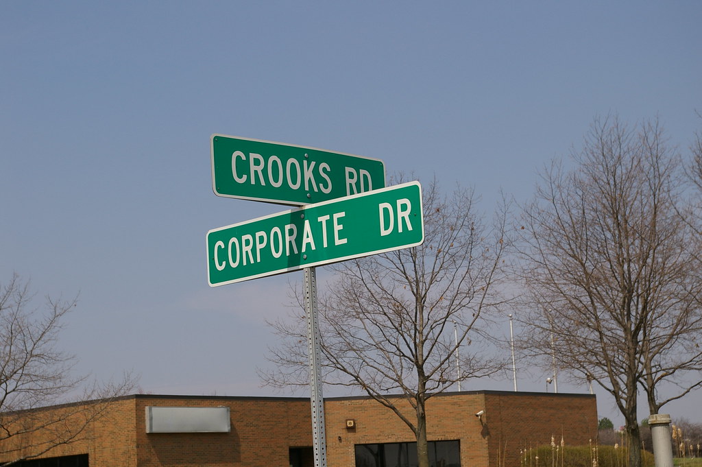 Crooks Rd & Corporate Dr SW Street sign seen in Troy, MI… Flickr
