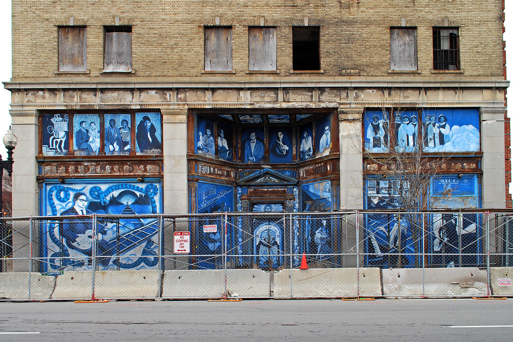 ferdinand's furniture "Dominating the intersection of Wash… Flickr