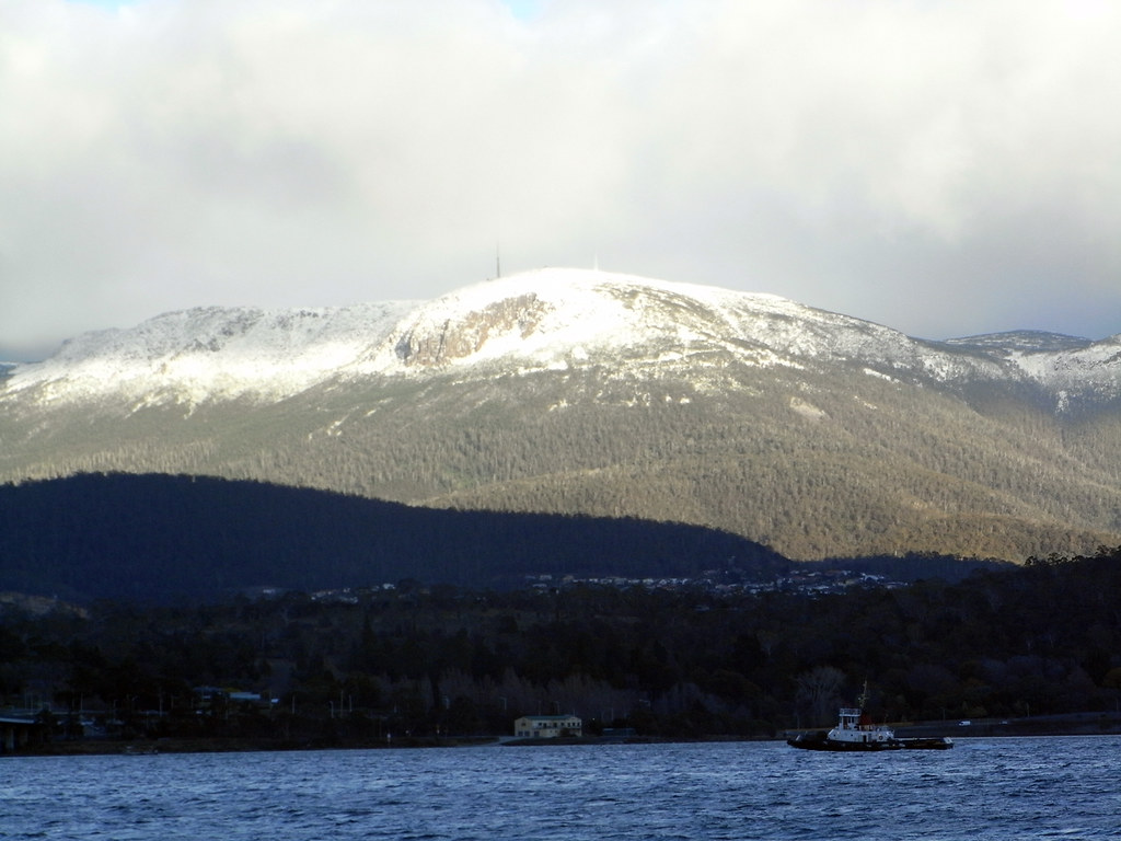 Snow on Mt Wellington, Hobart 3 July 2008, Snow on Mt Well… Flickr