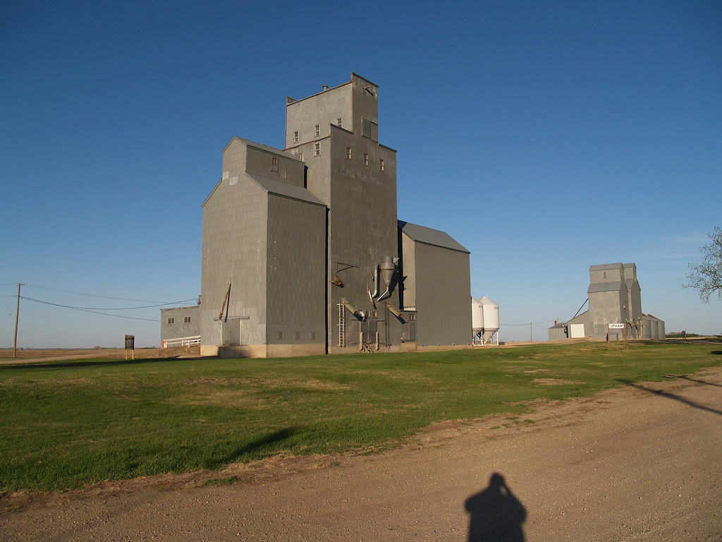 Upham, North Dakota Andrew Filer Flickr