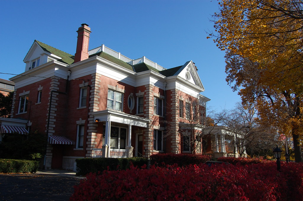 Trevitt House (Owens Funeral Home) Richard Urban Flickr