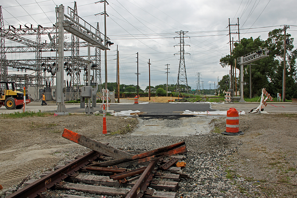 Dorr Street progress 6/23/11 After cutting in the new cros… Flickr