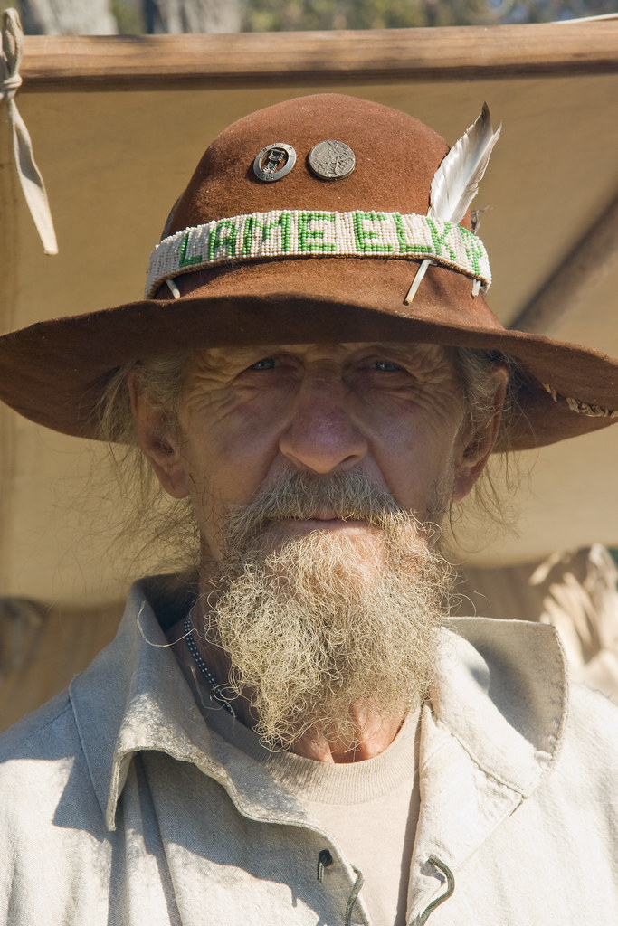 Lame Elk Visiting the 2008 Salt Festival at Big Bone Lick … Flickr