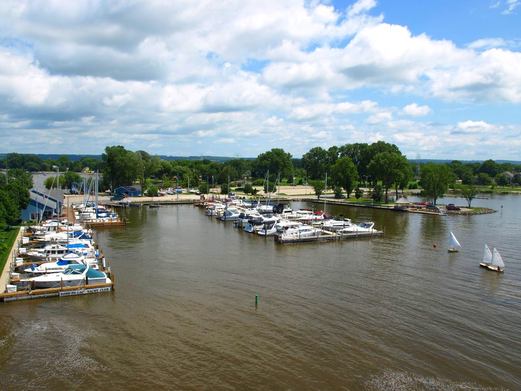 FOND DU LAC, WISCONSIN* Lakeside Park Marina gobucks2 Flickr