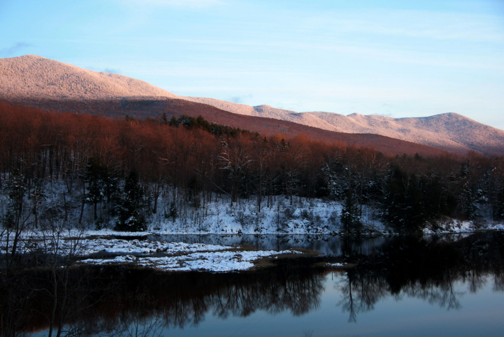 October Snow, Hallock Lake Mt. Ellen and Mt. Abraham Stark… Flickr