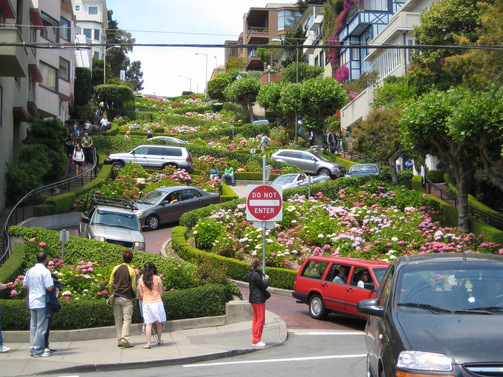 Lombard Street Lombard Street, the windiest street in San … Flickr