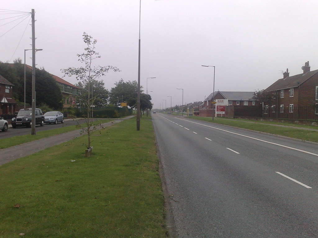 Childwall Valley Road, looking south, Belle Vale Childwall… Flickr