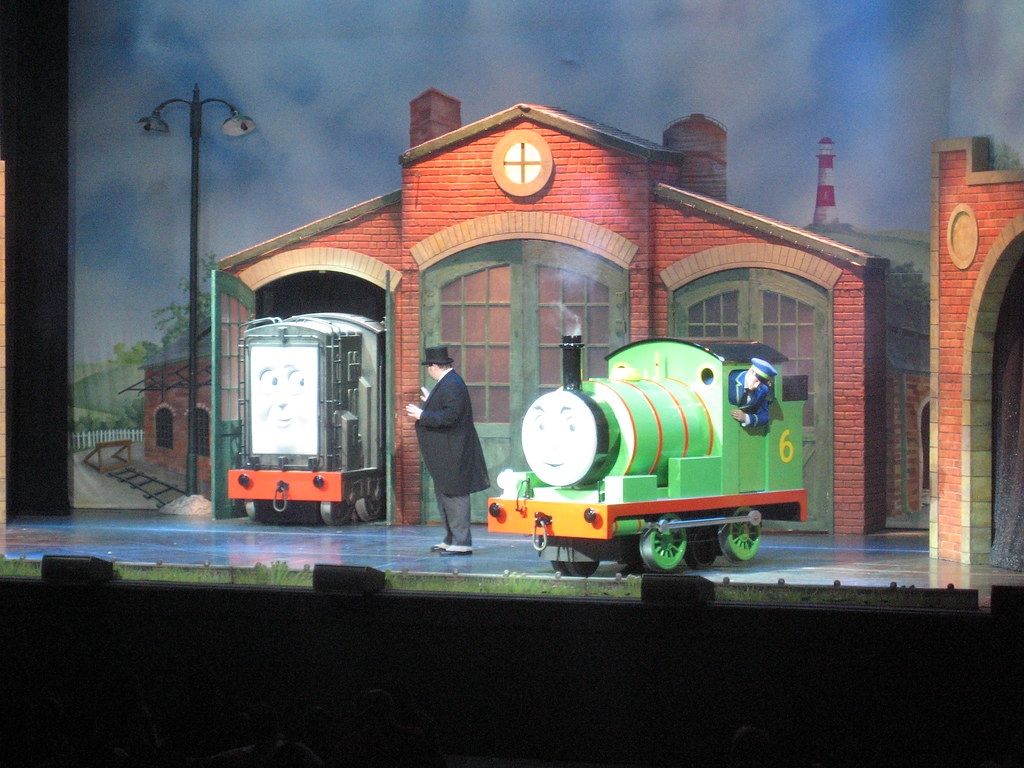 Thomas live on stage Kylie Yung Flickr