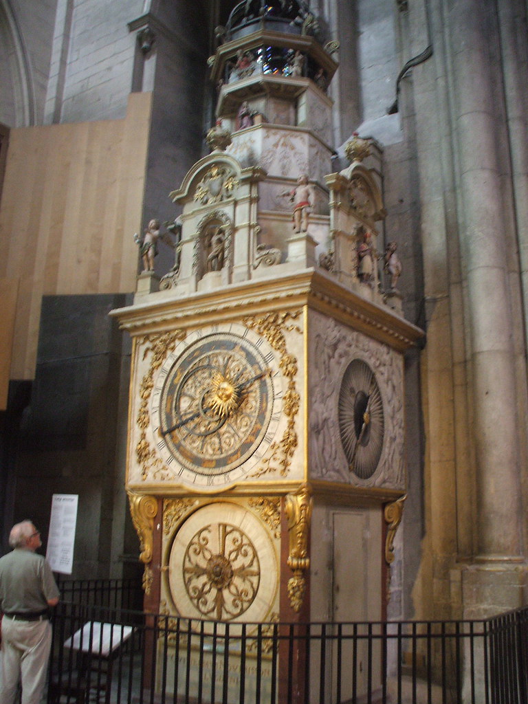 Medieval clock The first mention of this clock was in 1366… ddeevey Flickr