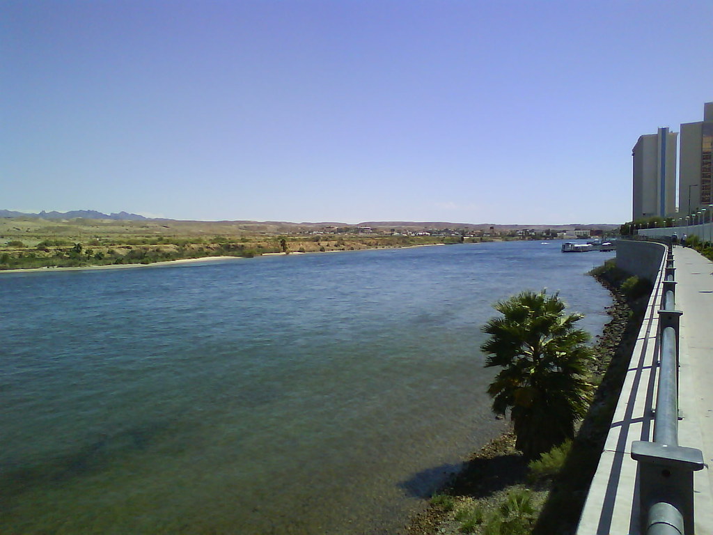 The Colorado River at Laughlin The Laughlin River Walk is … Flickr