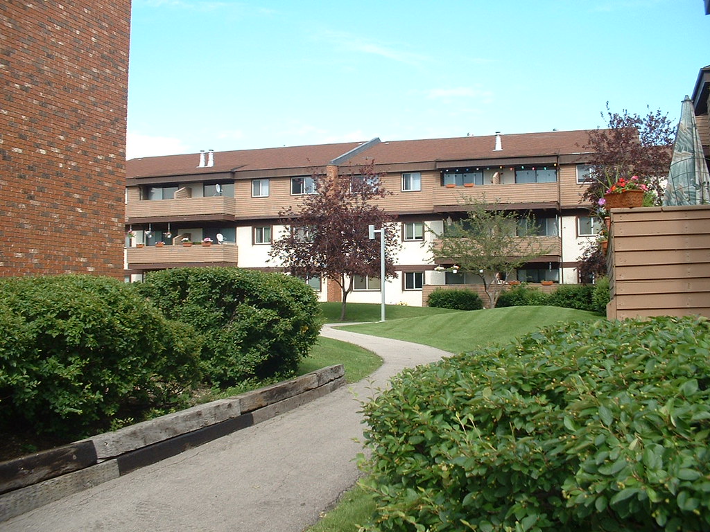 78 Quail Ridge Road__West Country Village_Crestview_Winnip… Flickr