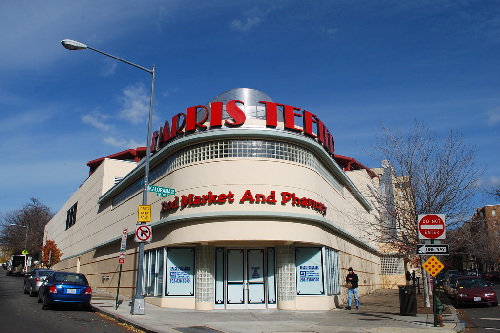 Neighborhood Harris Teeter Corner of 17th & Kalorama NW, W… Flickr