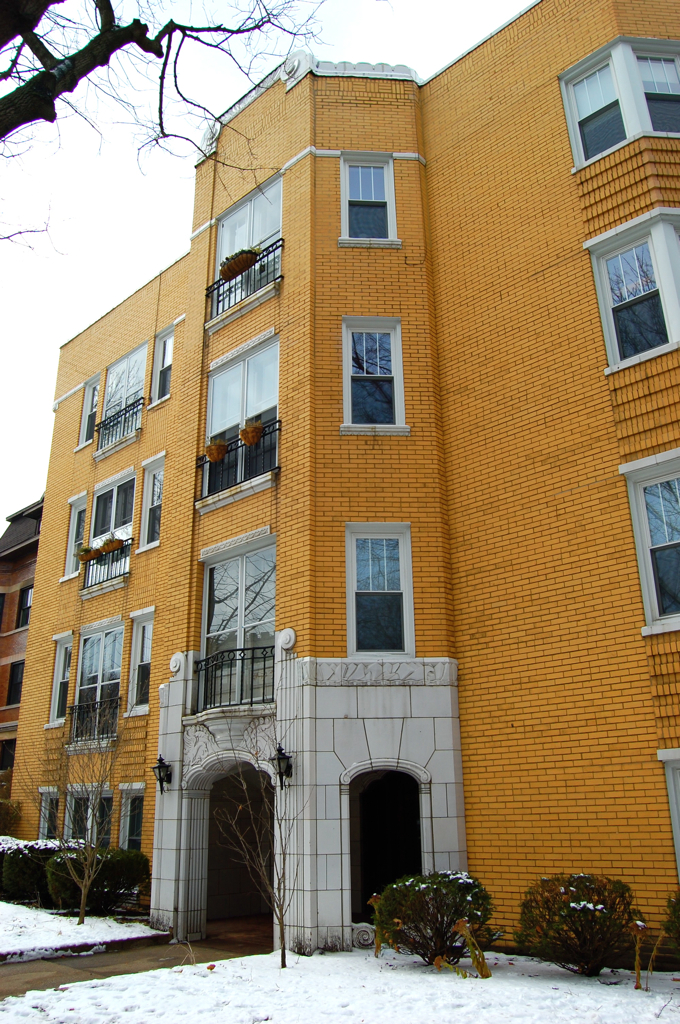 Deco apartments Art Deco apartment building by E.E. Robert… Flickr