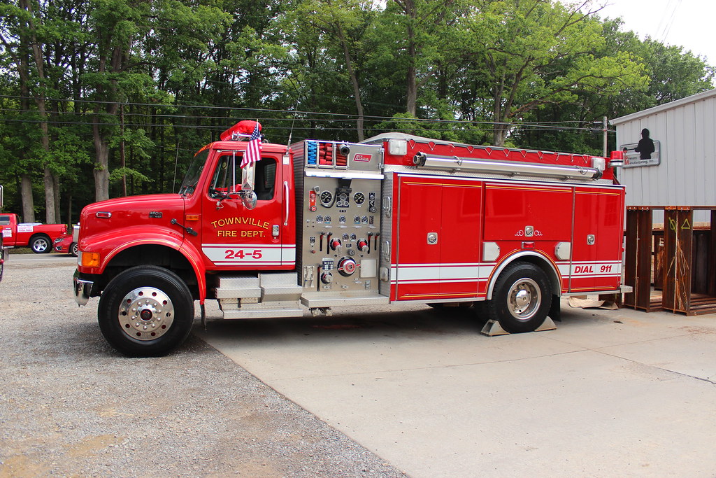 Townville, Pa. Tanker 245 Pleasantville, Pa. Volunteer fi… Flickr