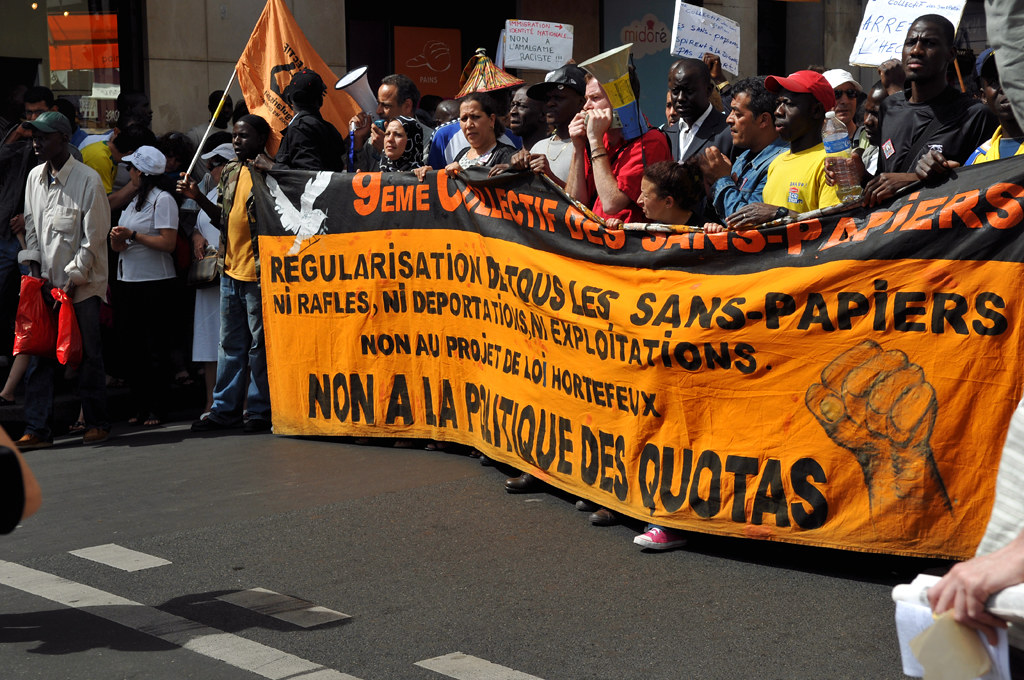 sans papiers, mais pas sans droits!! place de budapest … Flickr