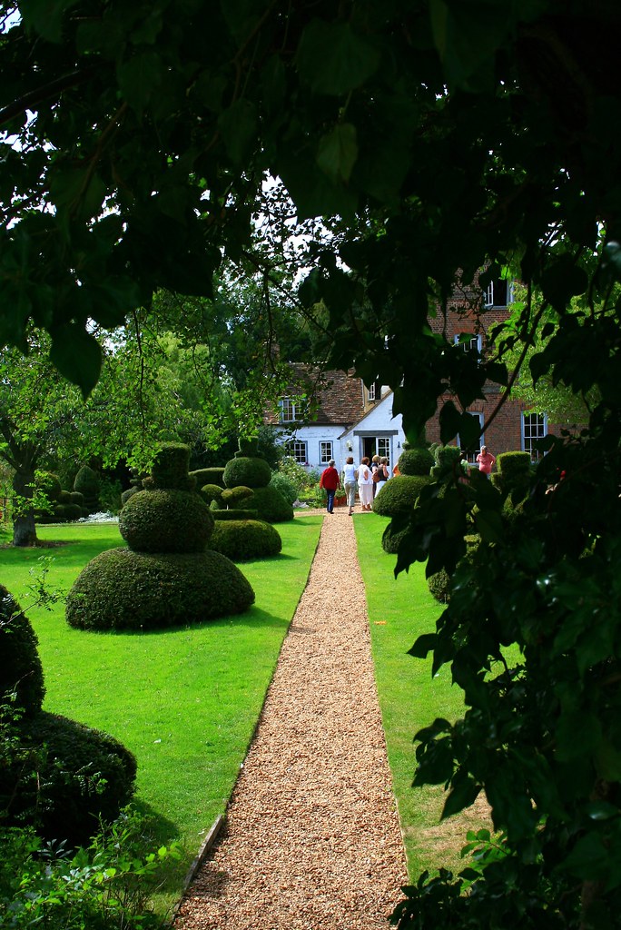 IMG_5218 Manor House garden in Hemingford Grey, Cambs Pia K Flickr