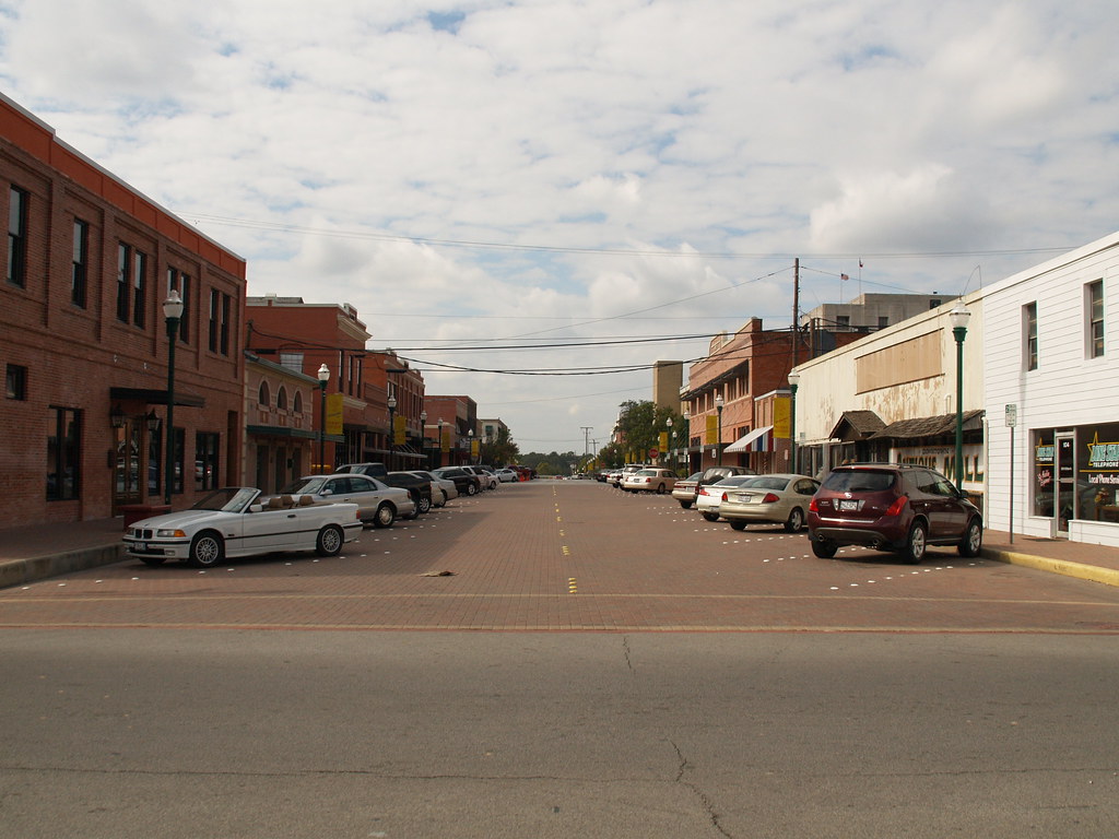 Conroe Texas Old Town Square Buildings and Signs 2008 PB04… Flickr