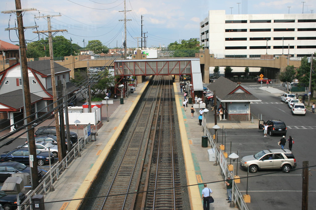 Mineola Station, Part 2 The other side of the Mineola Stat… Flickr