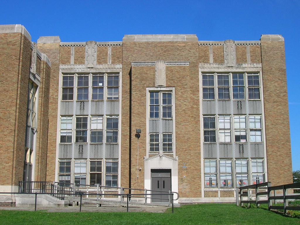 101208 Albert Bushnell Hart Junior High SchoolCleveland,… Flickr