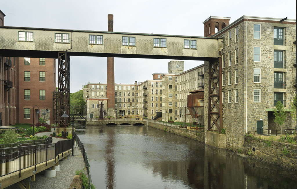 The Pawtuxet River Royal Mills Rhode Island Apartments Flickr