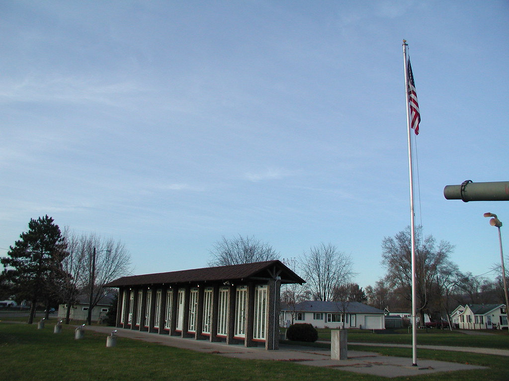 Vet Memorial, Prairie du Chien, WI Olympus digital camera Flickr