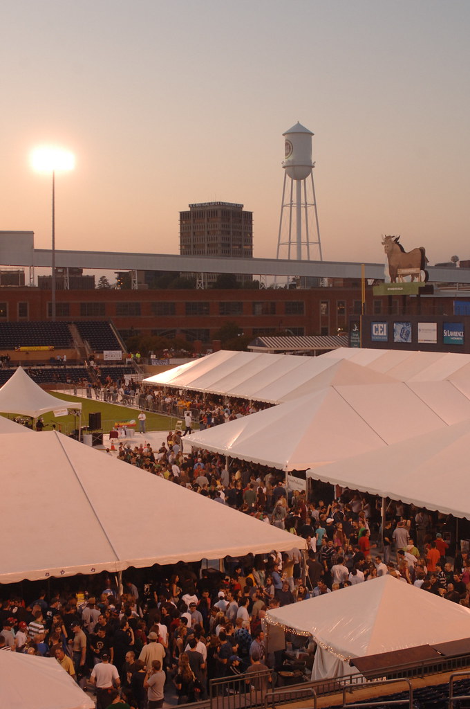 DSC_4724 World Beer Festival Durham 2008 at the Durham Bul… Flickr