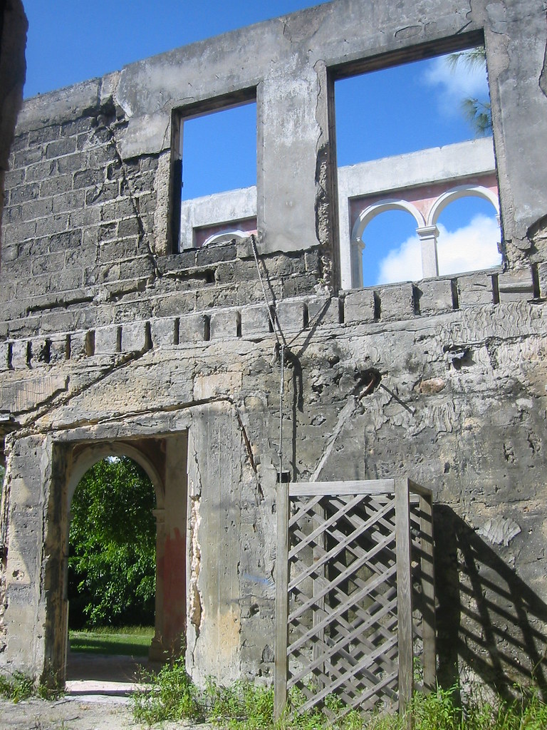 Harbour Island's "Haunted House", Bahamas The gift shop/in… Flickr