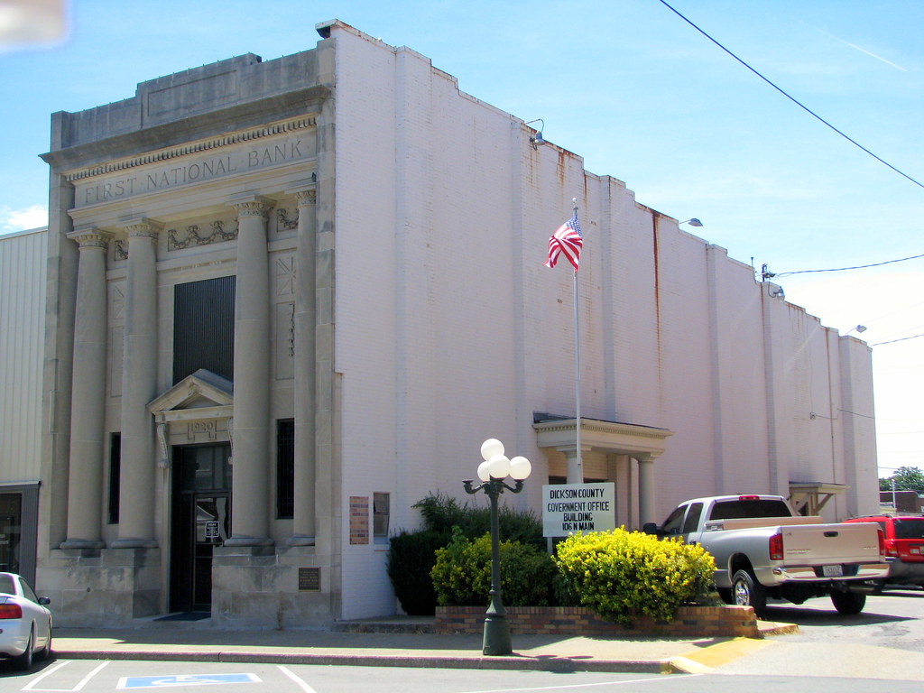 First National Bank of Dickson Along Main St. in Dickson, … Flickr