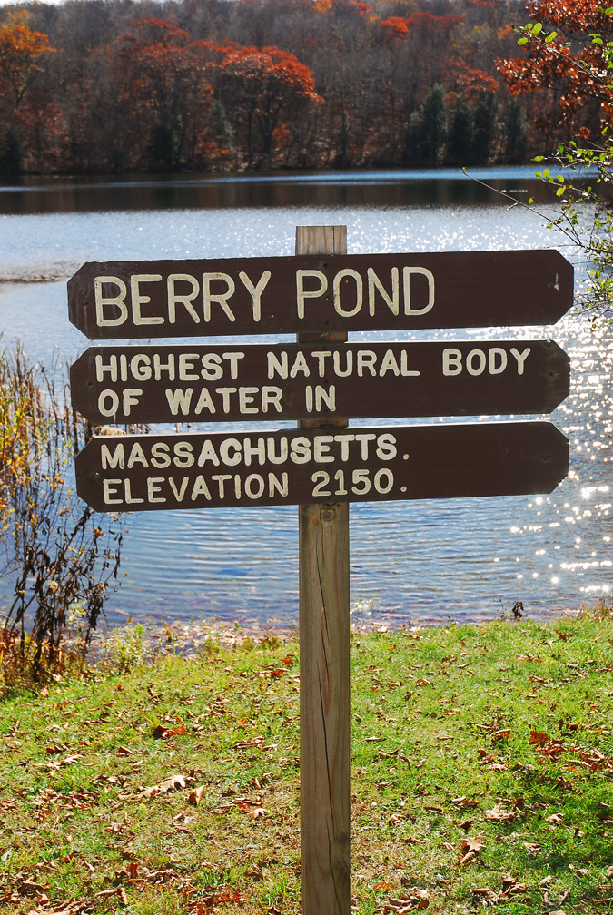 Pittsfield State Forest / B3_DSC_9961 Berry Pond Saul Blumenthal Flickr