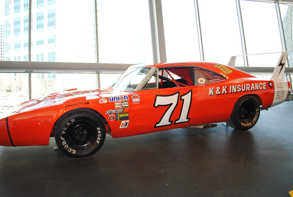 BOBBY ISAAC'S DODGE Bobby Isaac's 1970 Dodge Daytona spons… Flickr