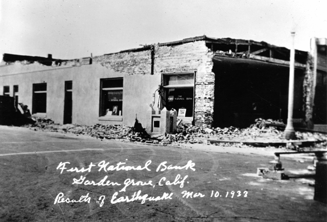 First National Bank, Garden Grove, after the earthquake, 1… Flickr