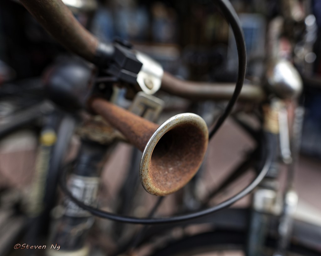 Vintage bicycle horn Vintage bicycle horn. . Batu Pahat, M… Steven Ng Flickr