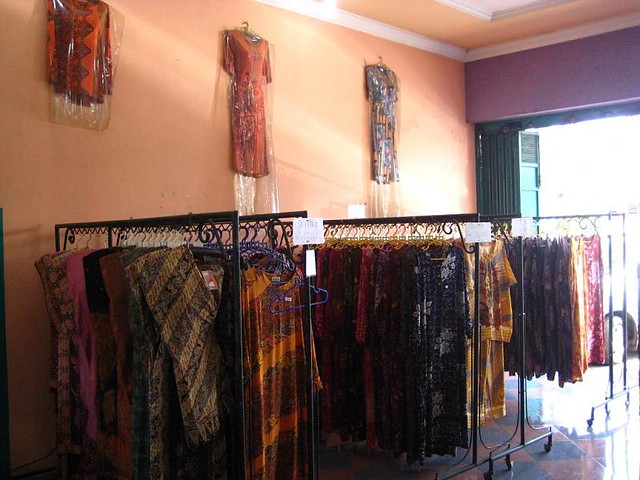 Mudik 2008 Belanja batik di Pekalongan Aulia Halimatussadiah Flickr