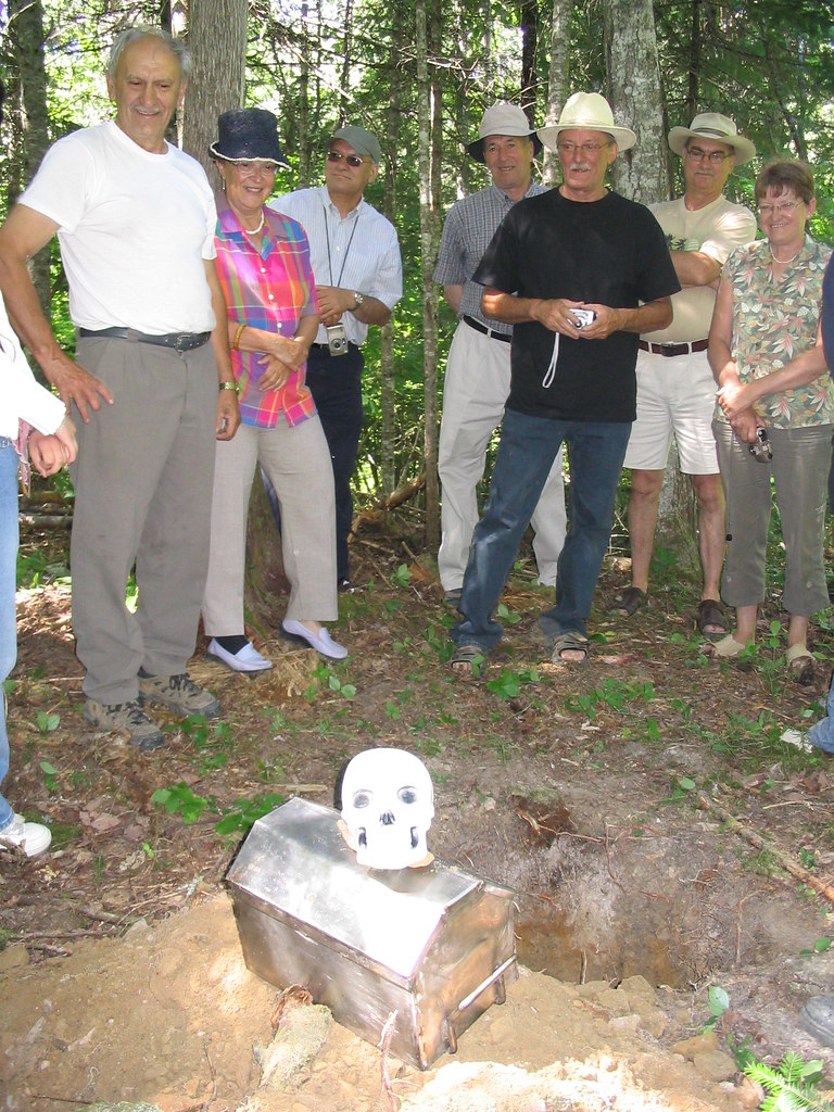 Lac au Saumon, Quebec Burried treasure Nicole Poirier Flickr