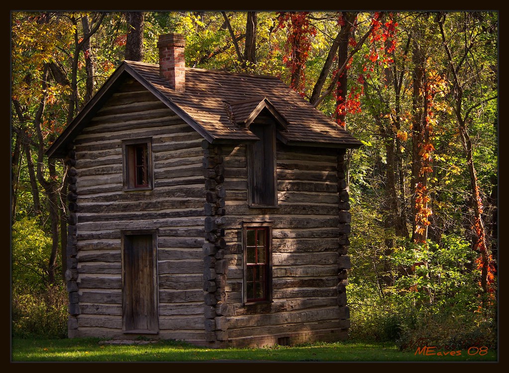 Cabin Log cabin near the Indiana Dunes national shoreline … Flickr