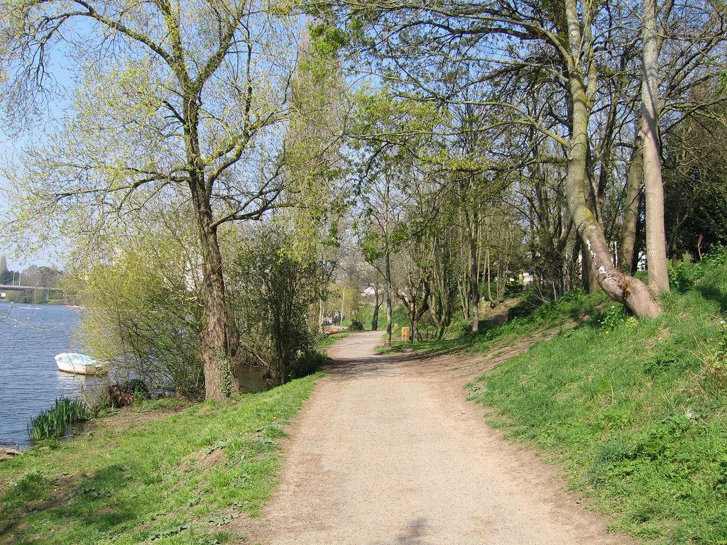 Promenade le long de l'Erdre Quai de la motte rouge, Rive … Flickr