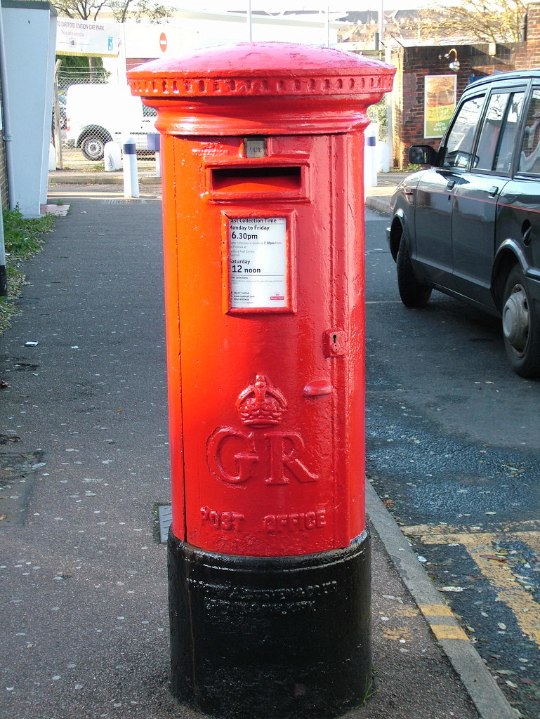 Red Pillar Box V GR Royal Mail Red Pillar Box. Box … Flickr