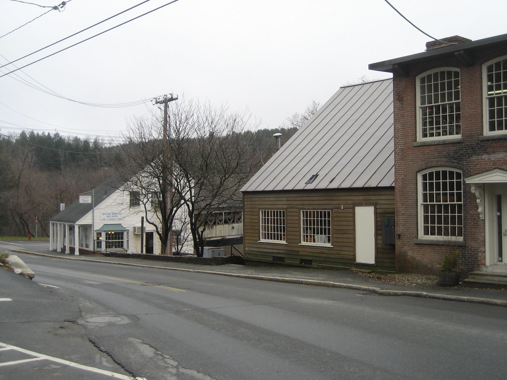 Quechee Vermont Simon Pearce Peter & Laila Flickr