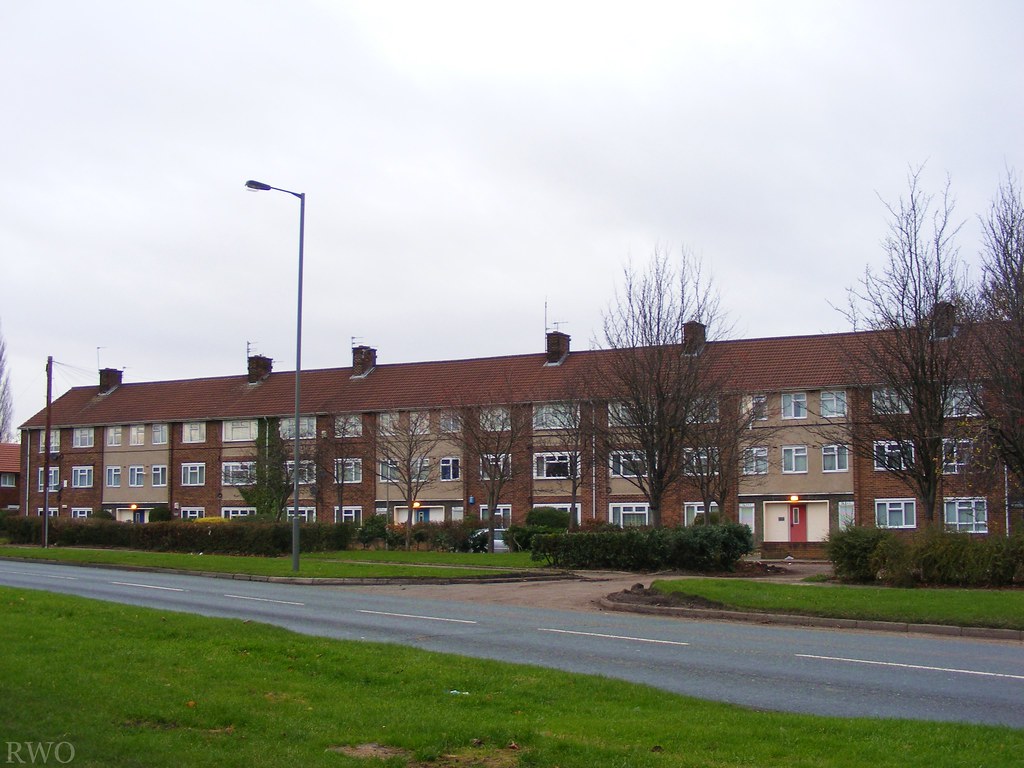 Melwood Drive, West Derby Flats like these were once a reg… Flickr