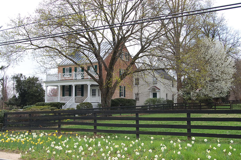House in Downtown in Upperville,Va. 1504x1000 A nice old h… Flickr