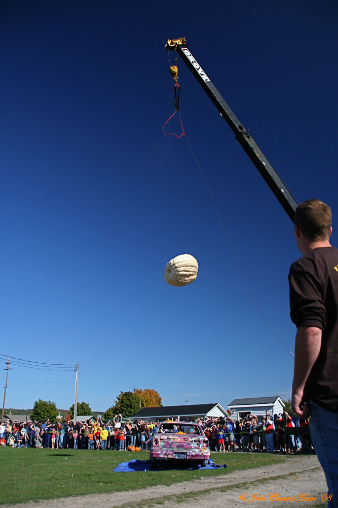 The Pumpkin Drop! Frankfort, Michigan, Benzie County Fall … Flickr