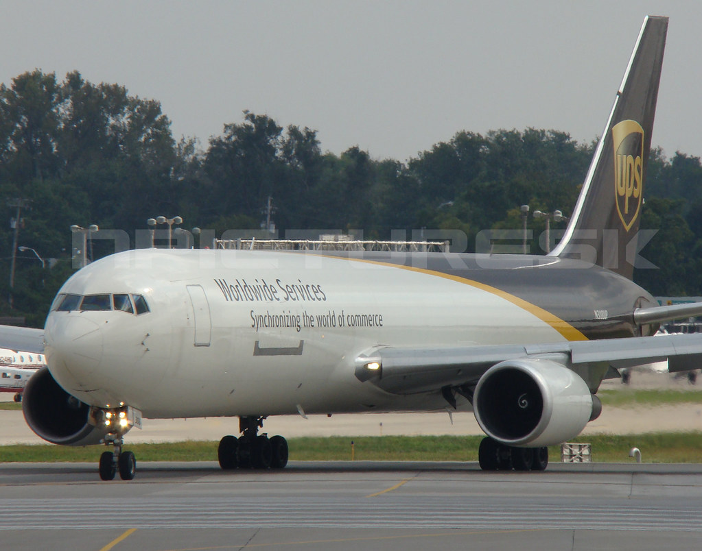 UPS ready for takeoff *UPS departing Des Moines, IA. UPS i??? Flickr