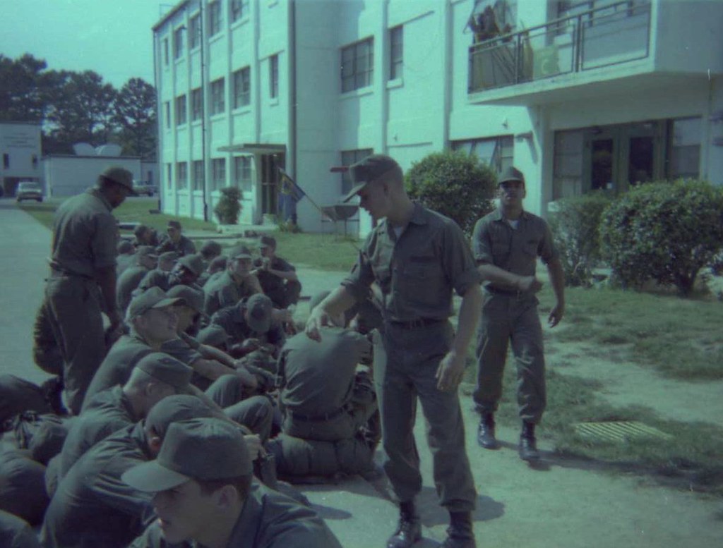 Basic Training, Fort McClellan, Alabama. Co. C, 1st BT BN,… Flickr