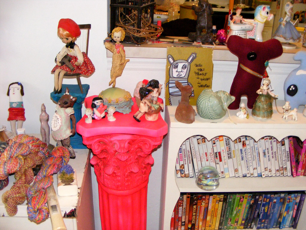 Living Room Knick Knacks Organize us! Tessa Flickr